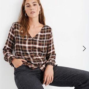 ⭐️ Madewell Plaid Gauze Ruffle Cuff V Neck Top SMALL
